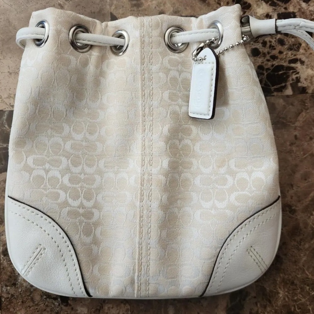 Coach Beige/Cream Signature Drawstring Wristlet-EUC